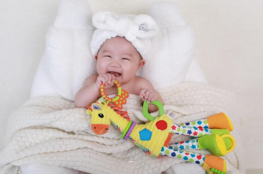 兴化三个月宝宝正确抱姿 兴化三个月宝宝正确抱姿